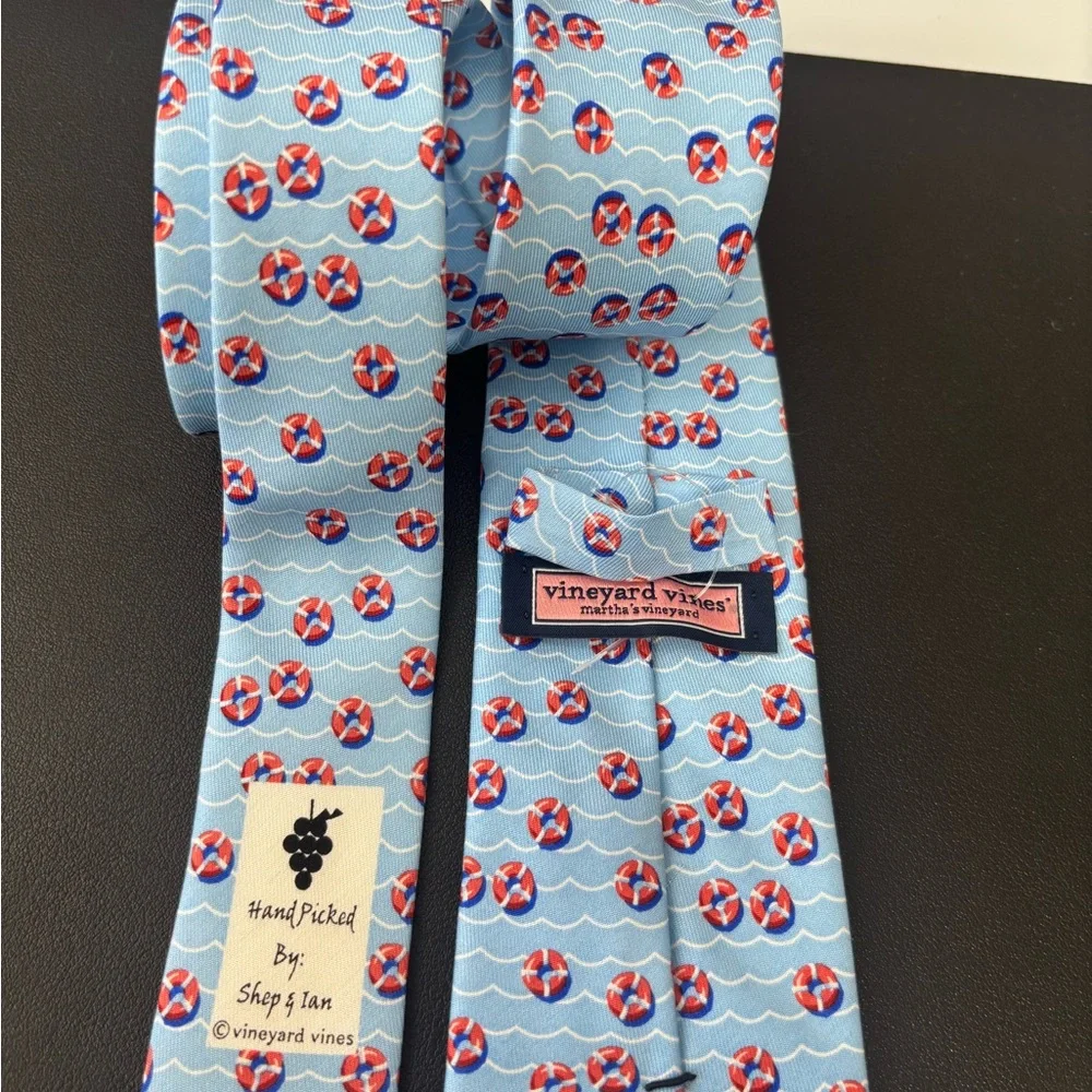 Vineyard Vines Boys Light Blue / Red Lifesavers 100% Silk Tie, 2 5/8